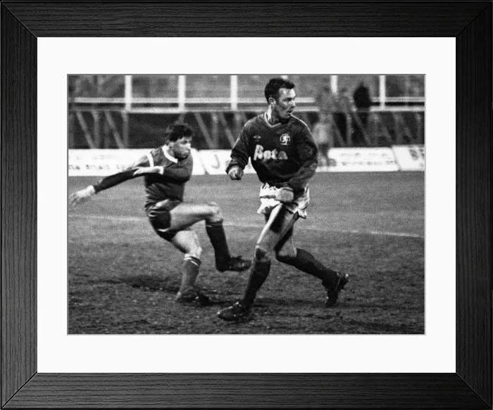 Framed Print : Billingham Synthonia Football Team, in action, 24th April 1989 Framed Print : Billingham Synthonia Football Team, in action, 24th April 1989