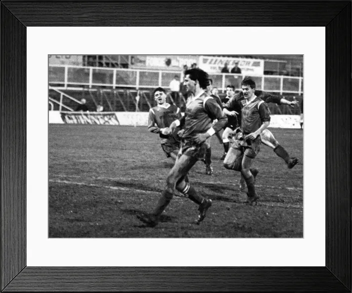 Framed Print : Billingham Synthonia Football Team, in action, 24th April 1989 Framed Print : Billingham Synthonia Football Team, in action, 24th April 1989