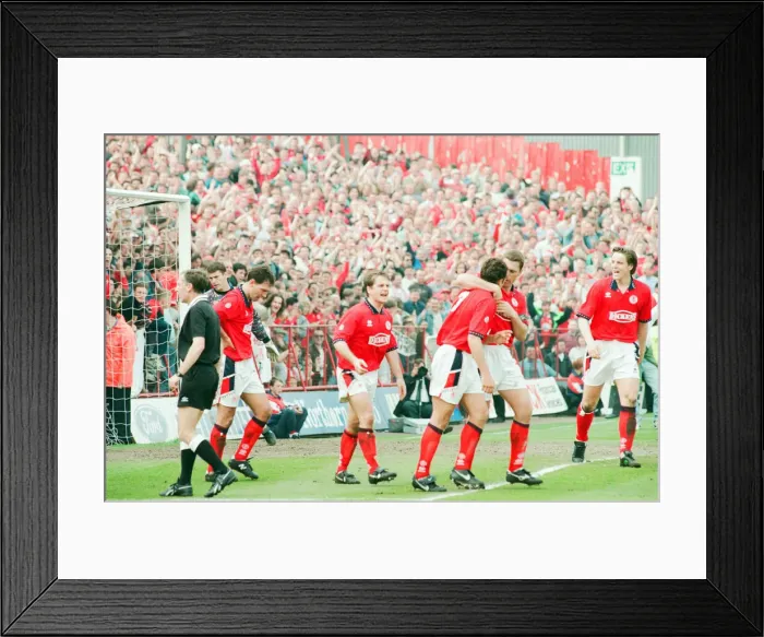 Framed Print : Middlesbrough 2-1 Luton Town, League Division One match at Ayresome Park Framed Print : Middlesbrough 2-1 Luton Town, League Division One match at Ayresome Park
