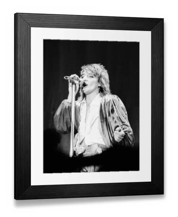 Framed Print : Rod Stewart performing on stage at the Odeon in Birmingham 30th November 1976