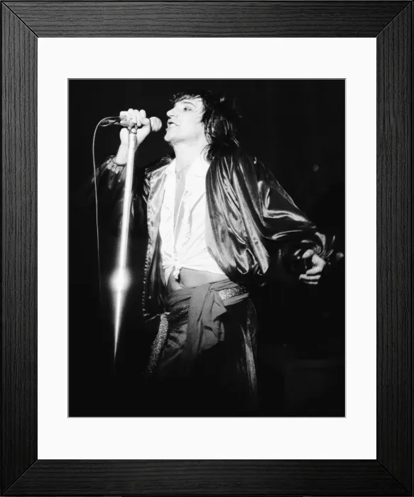 Framed Print : Rod Stewart performing on stage at the Odeon in Birmingham 30th November 1976 Framed Print : Rod Stewart performing on stage at the Odeon in Birmingham 30th November 1976