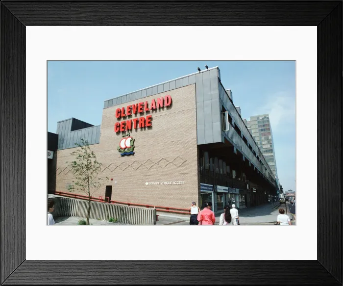 Framed Print : Cleveland Centre, Shopping Centre, Middlesbrough, 17th July 1989 Framed Print : Cleveland Centre, Shopping Centre, Middlesbrough, 17th July 1989