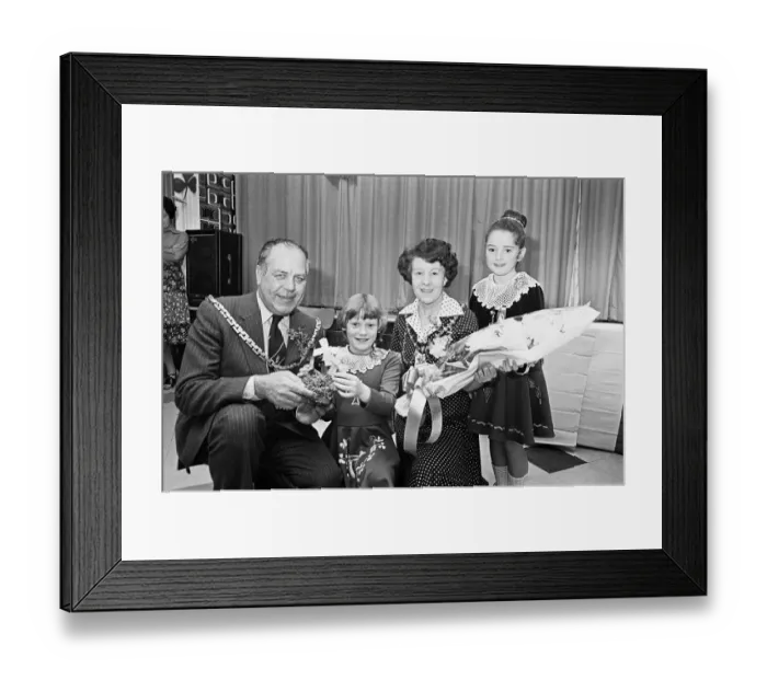 Framed Print : St Patricks Day in Teesside, the Mare with the winner of the Irish folk dancing Framed Print : St Patricks Day in Teesside, the Mare with the winner of the Irish folk dancing