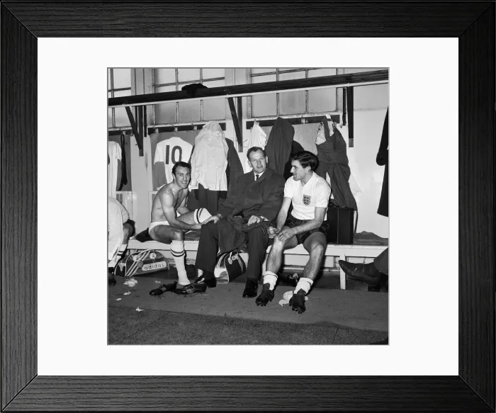 Framed Print : British Championship International match at Wembley. England 4 v Wales 0 Framed Print : British Championship International match at Wembley. England 4 v Wales 0