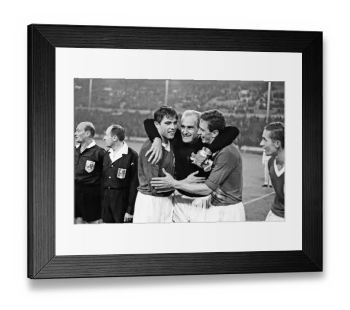Framed Print : International Friendly match at Wembley Stadium. England 2 v Austria 3