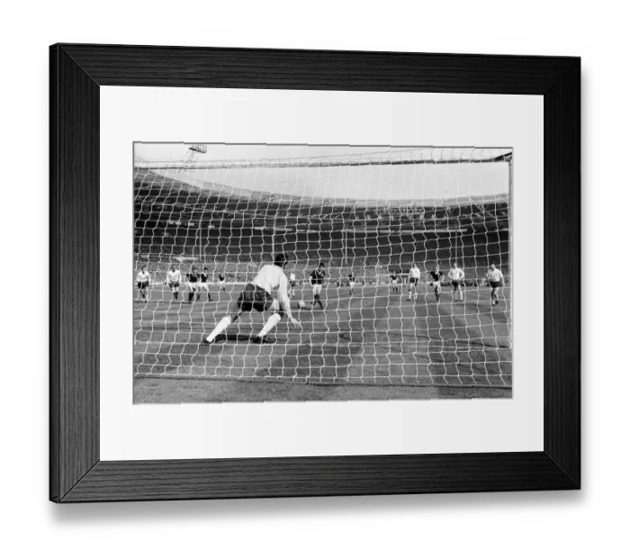 Framed Print : British Home Championship International match at Wembley Stadium. England 1 v Scotland 2 Framed Print : British Home Championship International match at Wembley Stadium. England 1 v Scotland 2