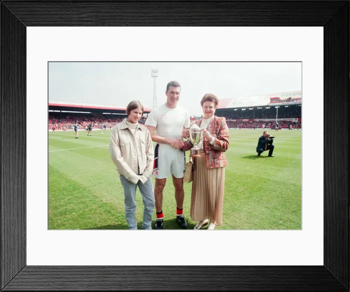 Framed Print : Middlesbrough 2-1 Luton Town, League Division One match at Ayresome Park Framed Print : Middlesbrough 2-1 Luton Town, League Division One match at Ayresome Park