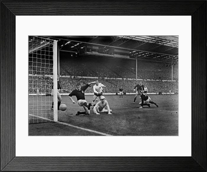 Framed Print : British Home Championship match at Wembley Stadium. England 2 v Scotland 2 Framed Print : British Home Championship match at Wembley Stadium. England 2 v Scotland 2