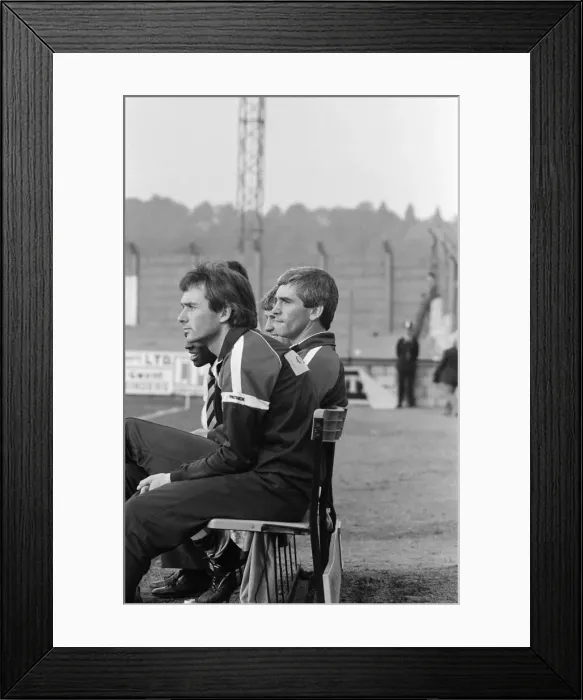 Framed Print : Newport 0-2 Reading, Division Three league match at Rodney Parade Framed Print : Newport 0-2 Reading, Division Three league match at Rodney Parade