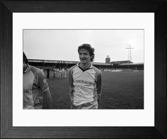 Framed Print : Newport 0-2 Reading, Division Three league match at Rodney Parade