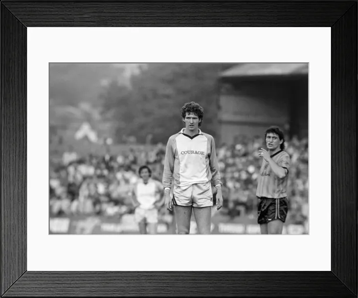 Framed Print : Newport 0-2 Reading, Division Three league match at Rodney Parade