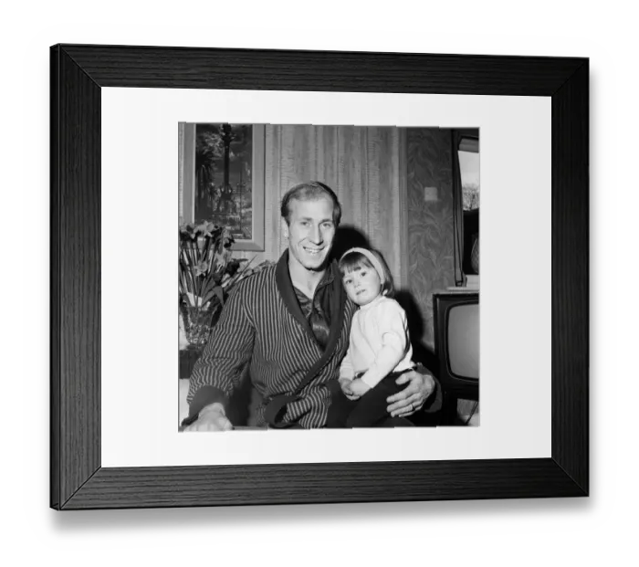 Framed Print : Manchester United and England footballer Bobby Charlton at home in Sidmouth Avenue Framed Print : Manchester United and England footballer Bobby Charlton at home in Sidmouth Avenue