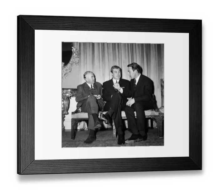 Framed Print : Cocktail party held for sports personalities by the Prime Minister Harold Wilson at 10 Framed Print : Cocktail party held for sports personalities by the Prime Minister Harold Wilson at 10