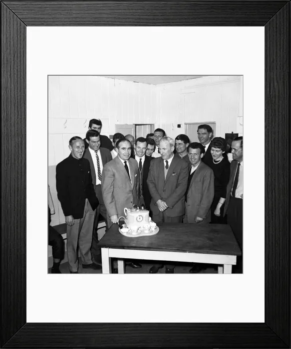 Framed Print : New England manager Alf Ramsey is presented with an electric tea maker as he is given a Framed Print : New England manager Alf Ramsey is presented with an electric tea maker as he is given a