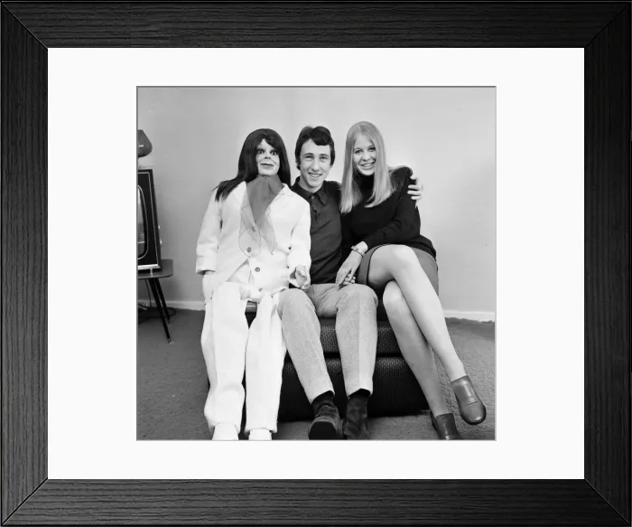 Framed Print : Keith Harris, young ventriloquist aged 20 years old, pictured with dummy called Minnie Framed Print : Keith Harris, young ventriloquist aged 20 years old, pictured with dummy called Minnie