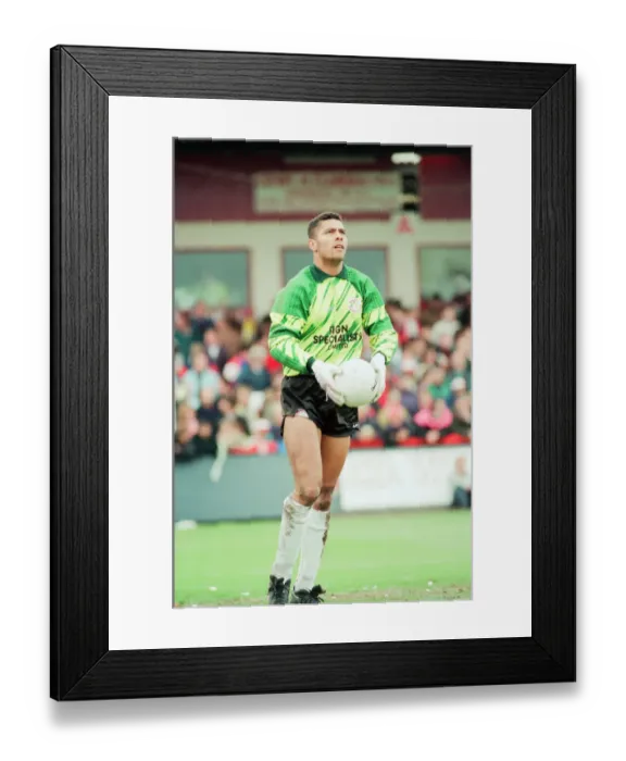 Framed Print : Mark Gayle, Walsall Goalkeeper, in action, v Crewe Alexander, 16th May 1993 Framed Print : Mark Gayle, Walsall Goalkeeper, in action, v Crewe Alexander, 16th May 1993