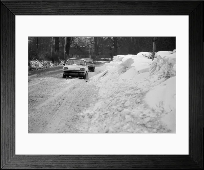 Framed Print : Snow in Berkshire. 15th January 1987 Framed Print : Snow in Berkshire. 15th January 1987