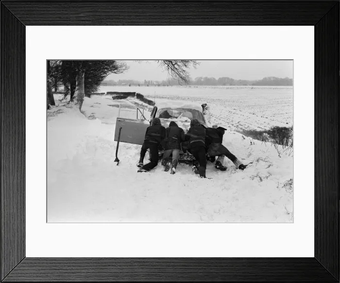 Framed Print : A car stuck in the snow, Berkshire. January 1982 Framed Print : A car stuck in the snow, Berkshire. January 1982