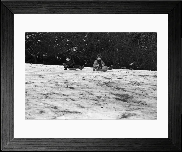 Framed Print : Sledging in Reading. 8th February 1986 Framed Print : Sledging in Reading. 8th February 1986