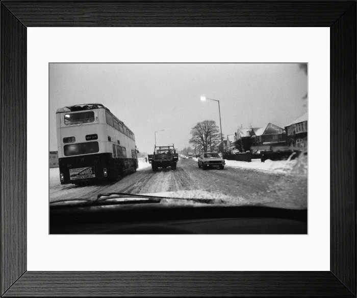 Framed Print : Snow scenes in Reading, Berkshire. January 1982 Framed Print : Snow scenes in Reading, Berkshire. January 1982