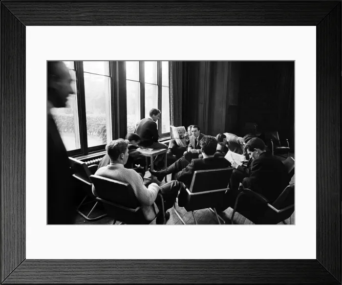 Framed Print : England football squad at Lilleshall, Shropshire for a training and tactical get together