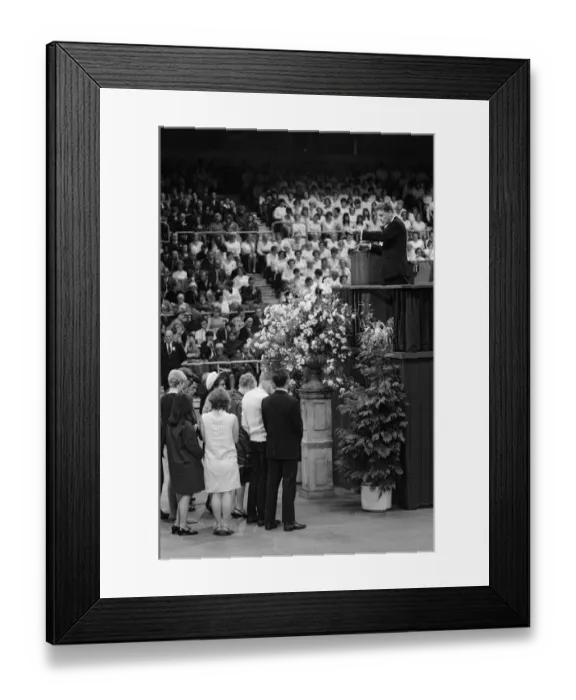 Framed Print : Evangelist Billy Graham addresses a crowd of 19000 people at Earls Court, London Framed Print : Evangelist Billy Graham addresses a crowd of 19000 people at Earls Court, London