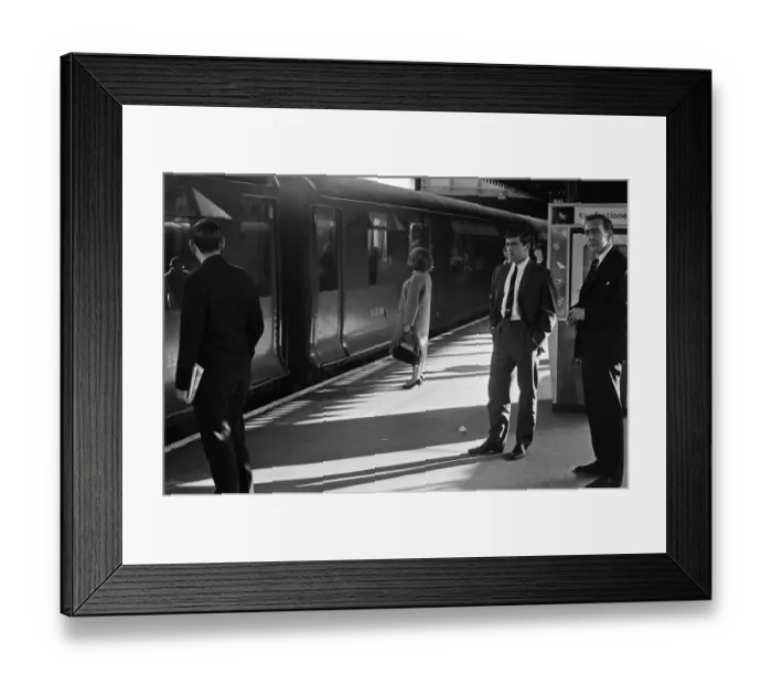 Framed Print : Footballer Terry Venables on his way to work using public transport in London Framed Print : Footballer Terry Venables on his way to work using public transport in London