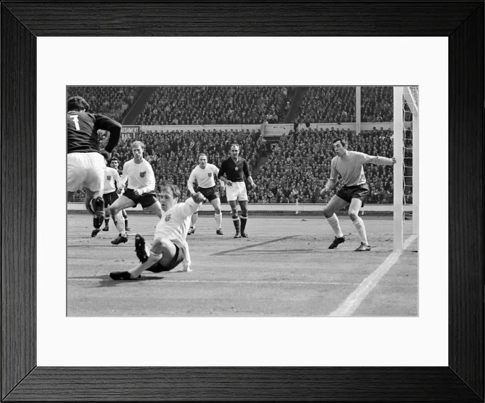 Framed Print : International Friendly football match at Wembley Stadium. England 1 v Hungary 0 Framed Print : International Friendly football match at Wembley Stadium. England 1 v Hungary 0