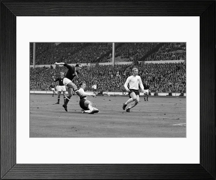 Framed Print : International Friendly football match at Wembley Stadium. England 1 v Hungary 0 Framed Print : International Friendly football match at Wembley Stadium. England 1 v Hungary 0