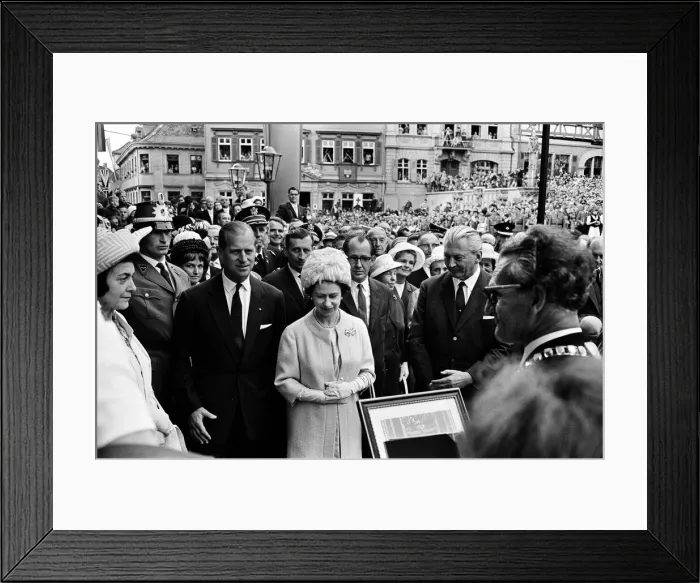 Framed Print : Queen Elizabeth II, during her visit to West Germany. Pictured at Schwabish Hall Framed Print : Queen Elizabeth II, during her visit to West Germany. Pictured at Schwabish Hall