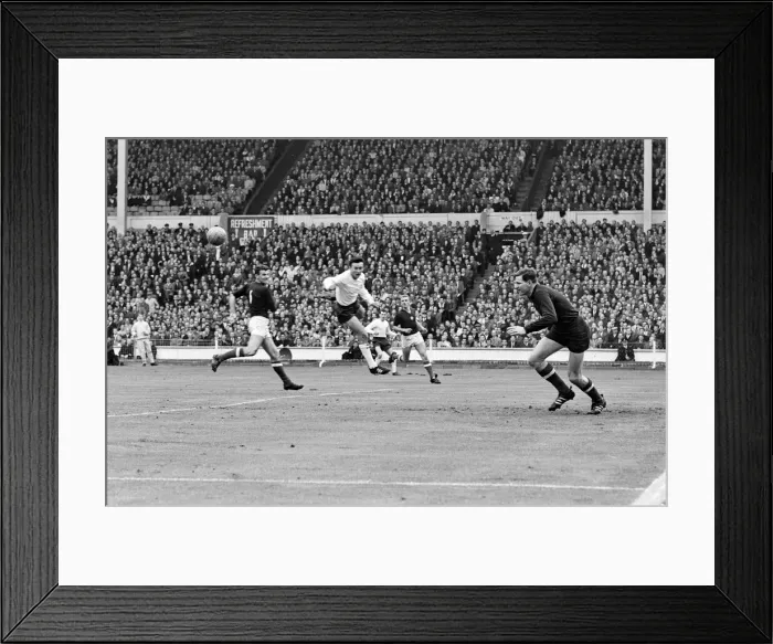 Framed Print : International Friendly football match at Wembley Stadium. England 1 v Hungary 0 Framed Print : International Friendly football match at Wembley Stadium. England 1 v Hungary 0