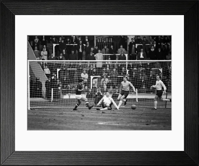 Framed Print : International Friendly football match at Wembley Stadium. England 1 v Hungary 0 Framed Print : International Friendly football match at Wembley Stadium. England 1 v Hungary 0