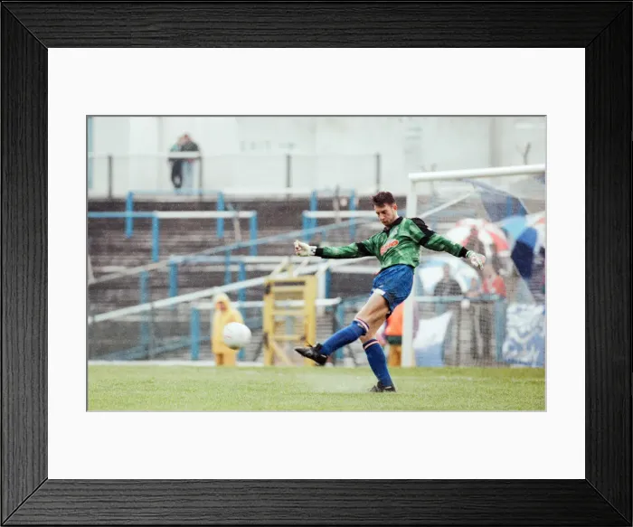 Framed Print : Cardiff 3-1 Lincoln, League Division 3 match at Cardiff City Stadium Framed Print : Cardiff 3-1 Lincoln, League Division 3 match at Cardiff City Stadium