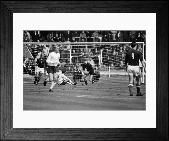 Framed Print : International Friendly football match at Wembley Stadium. England 1 v Hungary 0 Framed Print : International Friendly football match at Wembley Stadium. England 1 v Hungary 0