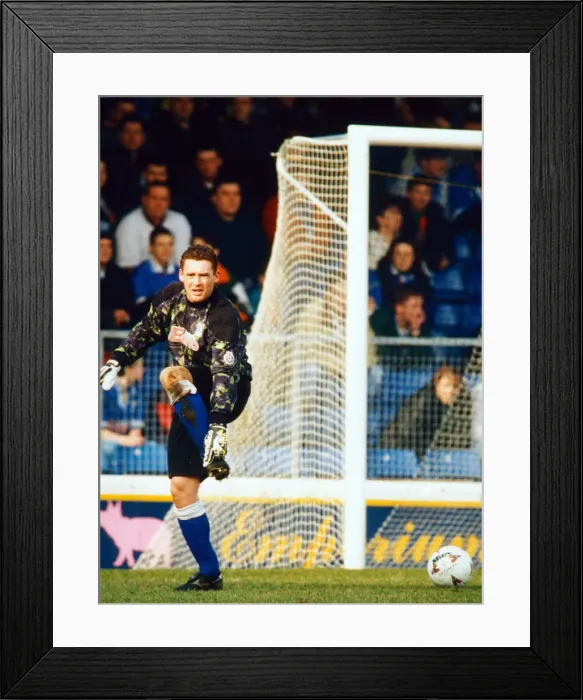 Framed Print : Cardiff 1-4 Fulham, League Division 3 match at Cardiff City Stadium Framed Print : Cardiff 1-4 Fulham, League Division 3 match at Cardiff City Stadium