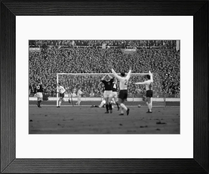 Framed Print : Home International Championship match at Wembley Stadium. England 2 v Scotland 2 Framed Print : Home International Championship match at Wembley Stadium. England 2 v Scotland 2