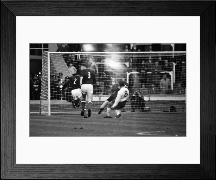 Framed Print : International Friendly football match at Wembley Stadium. England 1 v Hungary 0 Framed Print : International Friendly football match at Wembley Stadium. England 1 v Hungary 0
