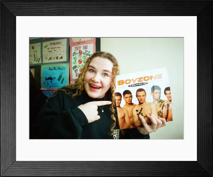 Framed Print : Boyzone pictured appearing on the Big Breakfast live show from Tile Hill Wood School Framed Print : Boyzone pictured appearing on the Big Breakfast live show from Tile Hill Wood School