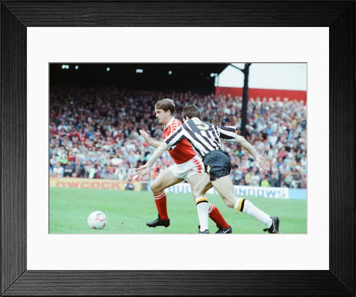 Framed Print : Middlesbrough 1-1 Notts County, League Division Two Play Off 1st Leg match at Ayresome Framed Print : Middlesbrough 1-1 Notts County, League Division Two Play Off 1st Leg match at Ayresome