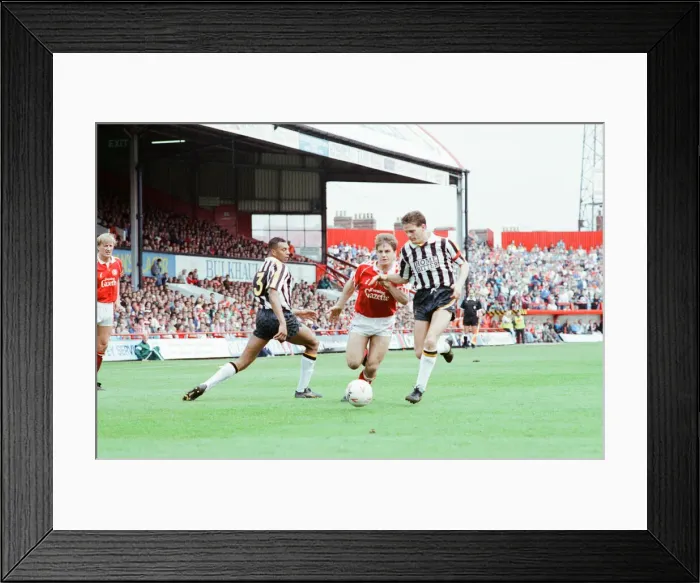 Framed Print : Middlesbrough 1-1 Notts County, League Division Two Play Off 1st Leg match at Ayresome Framed Print : Middlesbrough 1-1 Notts County, League Division Two Play Off 1st Leg match at Ayresome