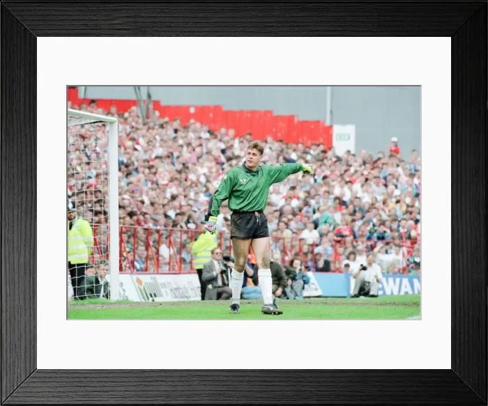 Framed Print : Middlesbrough 1-1 Notts County, League Division Two Play Off 1st Leg match at Ayresome Framed Print : Middlesbrough 1-1 Notts County, League Division Two Play Off 1st Leg match at Ayresome