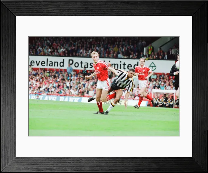Framed Print : Middlesbrough 1-1 Notts County, League Division Two Play Off 1st Leg match at Ayresome Framed Print : Middlesbrough 1-1 Notts County, League Division Two Play Off 1st Leg match at Ayresome