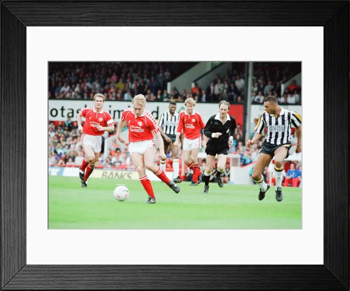 Framed Print : Middlesbrough 1-1 Notts County, League Division Two Play Off 1st Leg match at Ayresome Framed Print : Middlesbrough 1-1 Notts County, League Division Two Play Off 1st Leg match at Ayresome