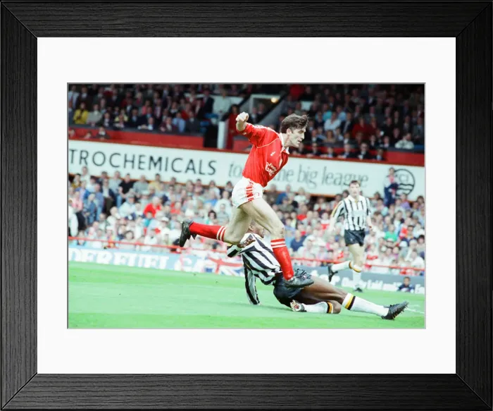Framed Print : Middlesbrough 1-1 Notts County, League Division Two Play Off 1st Leg match at Ayresome Framed Print : Middlesbrough 1-1 Notts County, League Division Two Play Off 1st Leg match at Ayresome