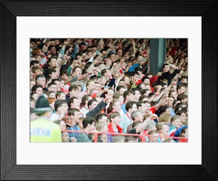 Framed Print : Middlesbrough 1-1 Notts County, League Division Two Play Off 1st Leg match at Ayresome Framed Print : Middlesbrough 1-1 Notts County, League Division Two Play Off 1st Leg match at Ayresome