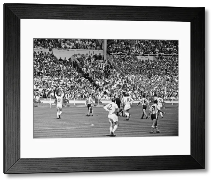 Framed Print : World Cup Quarter Final match at Wembley Stadium. England 1 v Argentina 0 Framed Print : World Cup Quarter Final match at Wembley Stadium. England 1 v Argentina 0