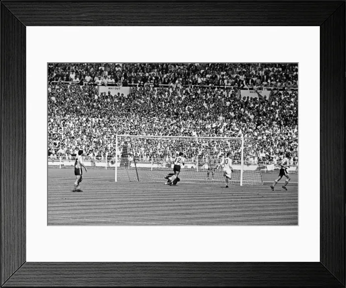 Framed Print : World Cup Quarter Final match at Wembley Stadium. England 1 v Argentina 0 Framed Print : World Cup Quarter Final match at Wembley Stadium. England 1 v Argentina 0