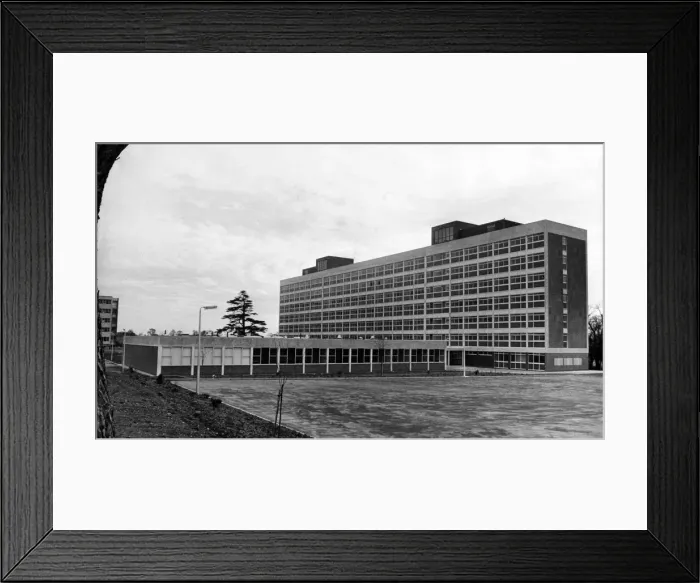 Framed Print : Walsgrave Hospital, Psychiatric unit. 6th November 1979 Framed Print : Walsgrave Hospital, Psychiatric unit. 6th November 1979