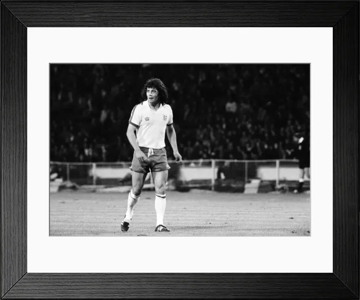 Framed Print : Kevin Keegan during the England v Wales game, British Championships