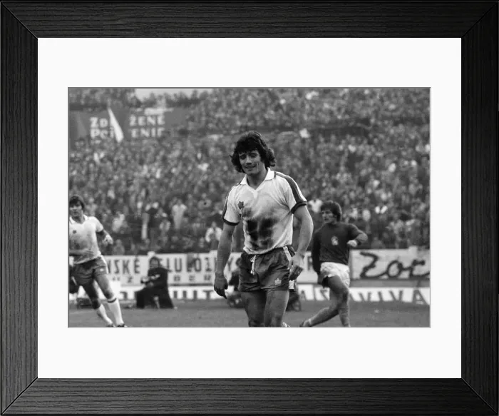 Framed Print : Kevin Keegan during the Czechoslovakia v England game, UEFA European Championship Group 1 Framed Print : Kevin Keegan during the Czechoslovakia v England game, UEFA European Championship Group 1